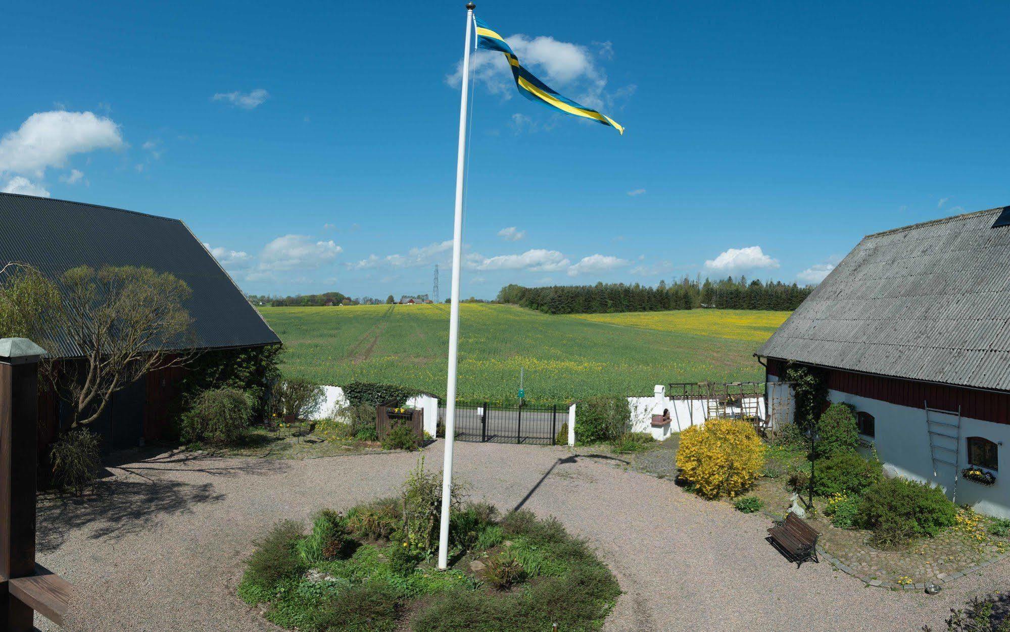 Mattisgarden Bed & Breakfast Ostra Ljungby ภายนอก รูปภาพ