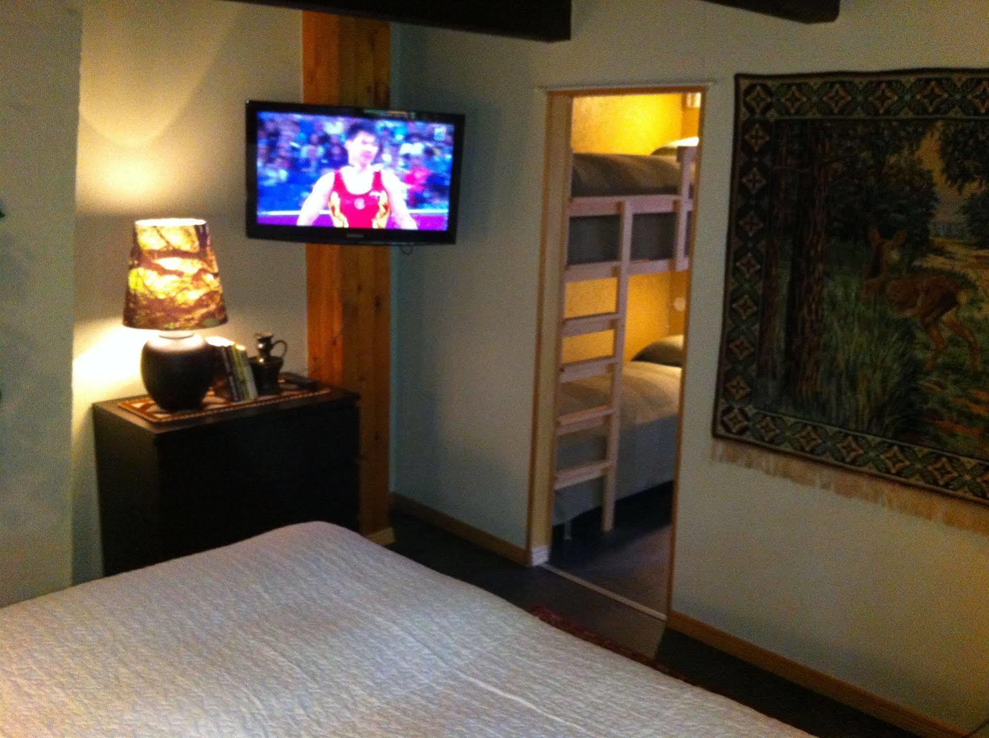 Mattisgarden Bed & Breakfast Ostra Ljungby ภายนอก รูปภาพ